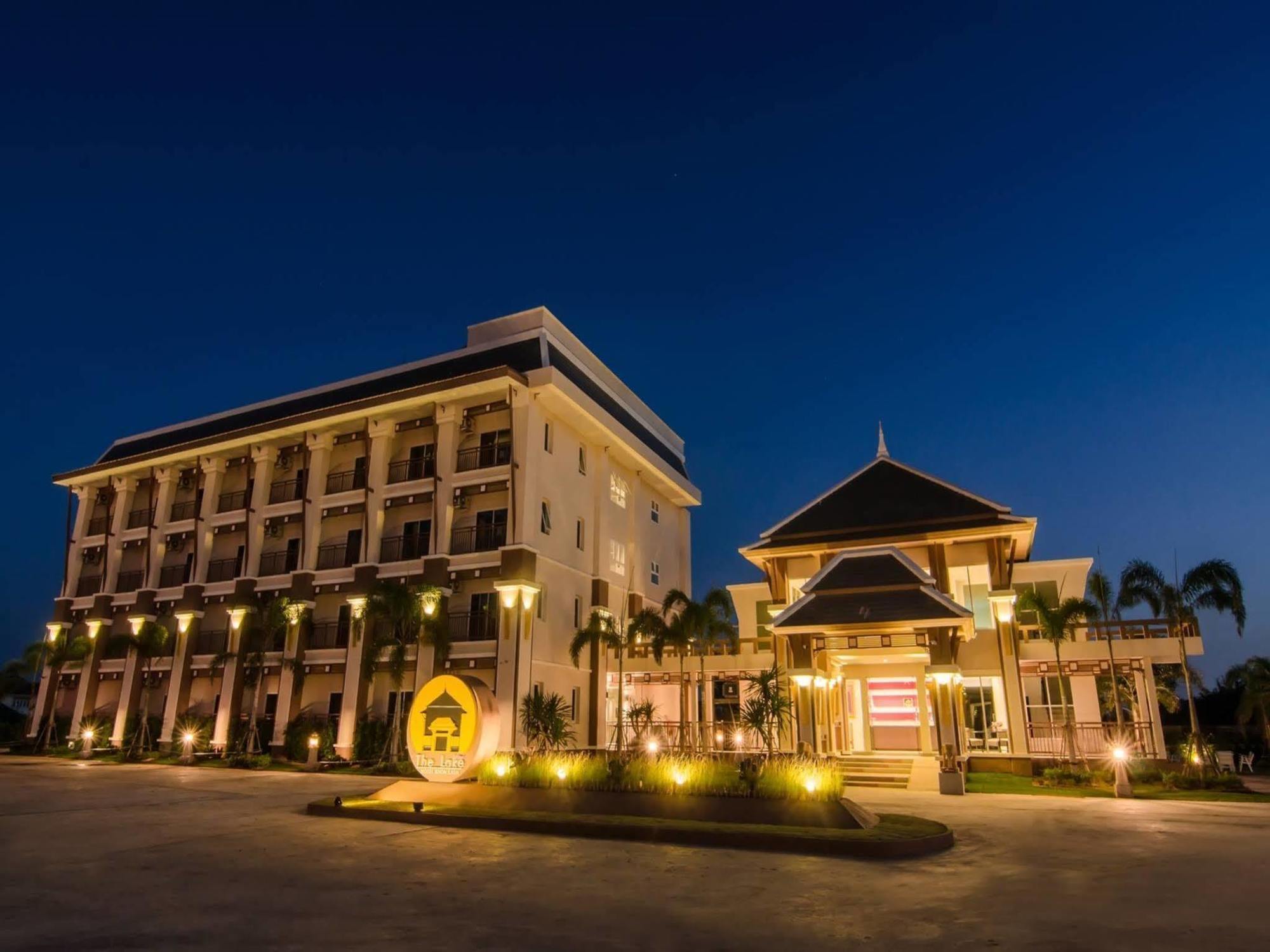 The Lake Hotel Khon Kaen Bagian luar foto
